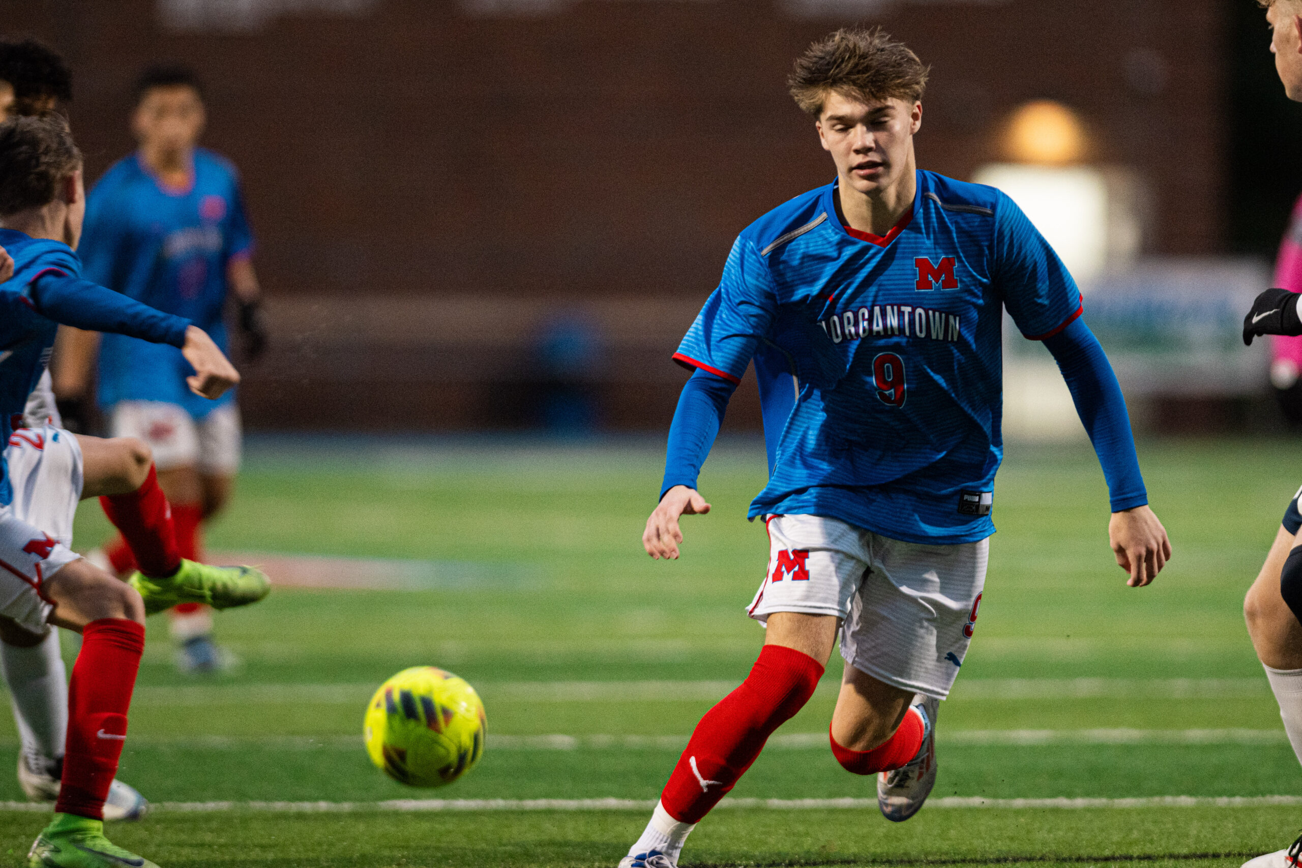 Anthony Vessecchia sends MHS boys' soccer team to state tournament with a 3-0 win over Hedgesville